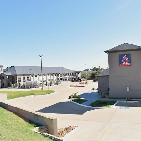 Motel 6-Brenham, Tx Bagian luar foto